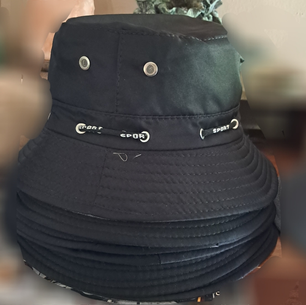 Black Bucket hat - 1 for $10